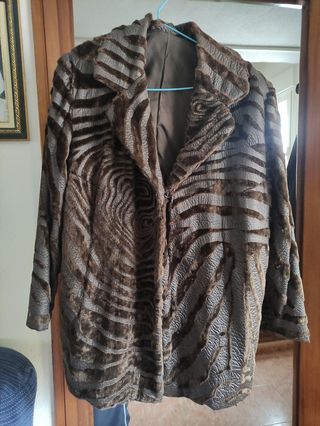 Chaquetón de piel sintética 