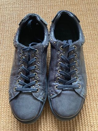 Zapatos marca U Roads talla 38