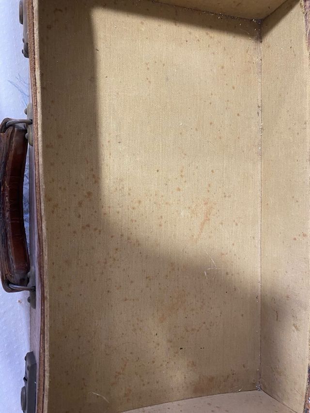 Maletin antiguo en cuero.