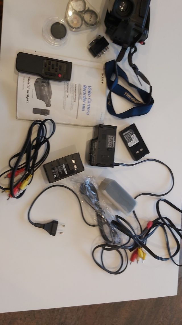 Videocamera Sony CCD-TR750E