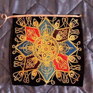 Federe 40x40 in velluto e ricami orienta