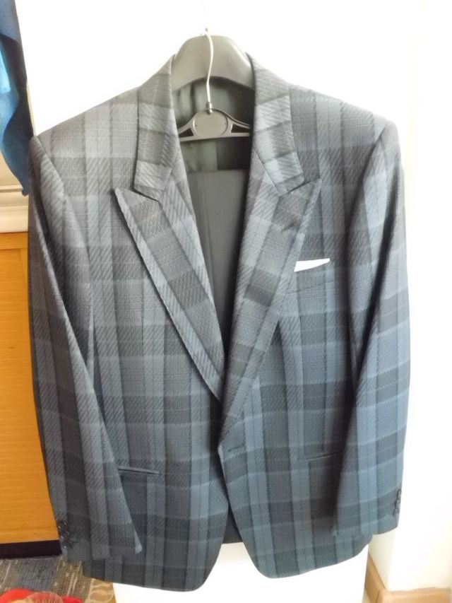 Abito spezzato da uomo