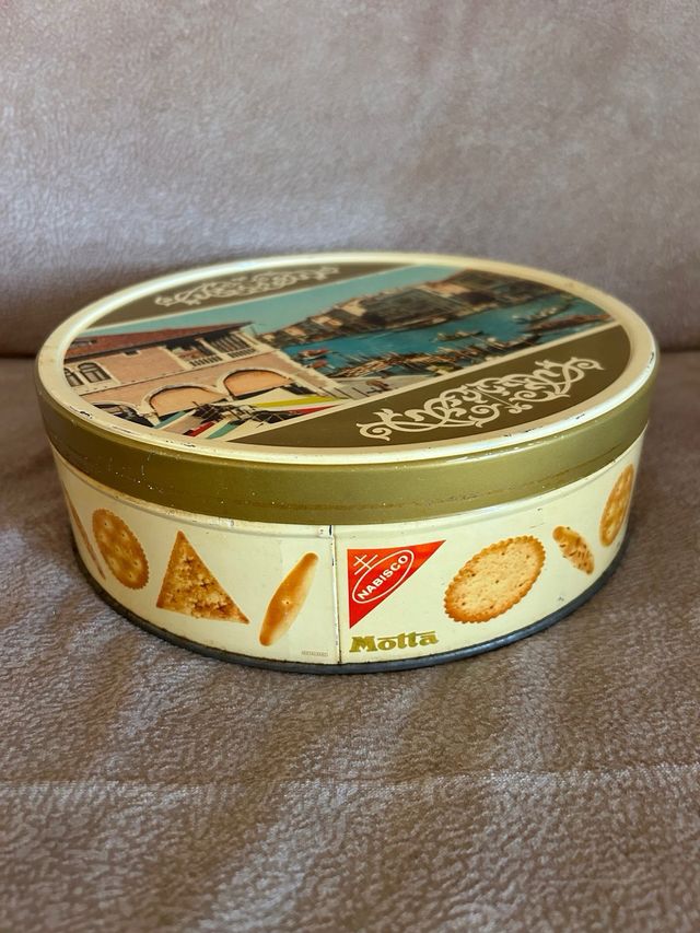 Scatola di latta Vintage della Motta