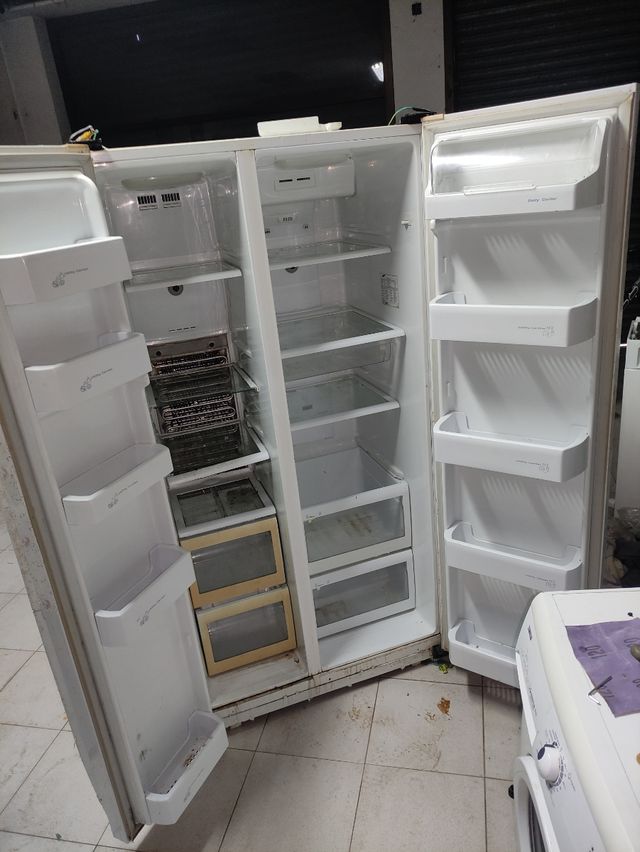 Se vende Estantería de Nevera mericana Samsung