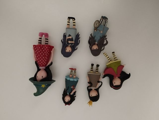 Figuras Magiki, brujitas y santoro