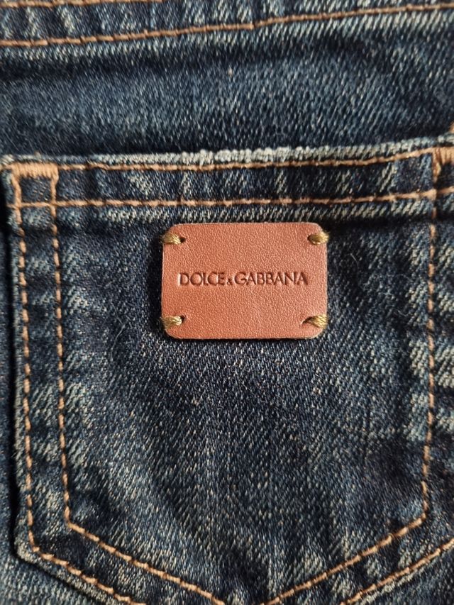 2 pantaloni Dolce&Gabbana e Moschino