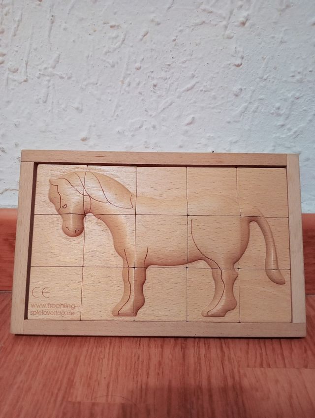 Puzzle madera relieve caballo