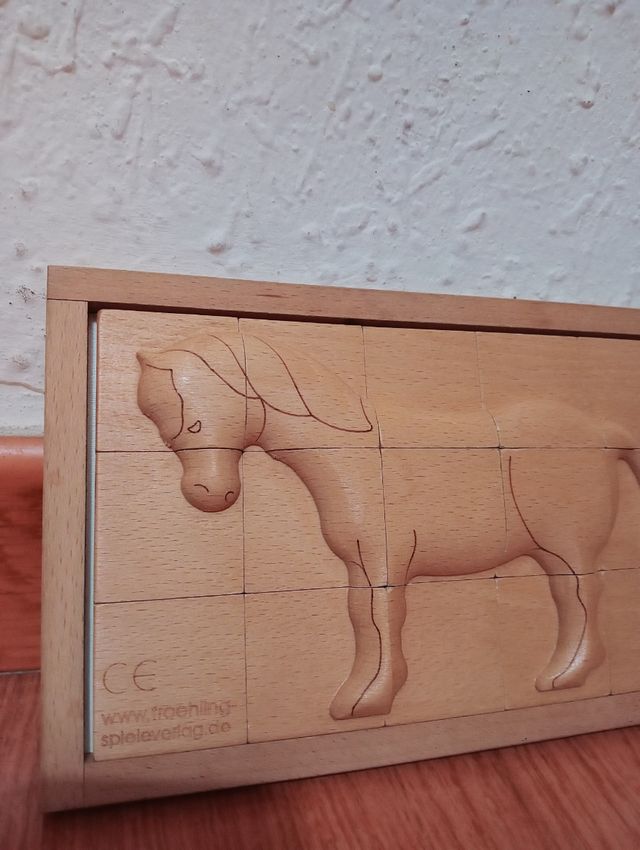Puzzle madera relieve caballo