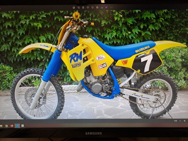 Moto Suzuki RM125 1989