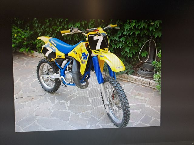 Moto Suzuki RM125 1989