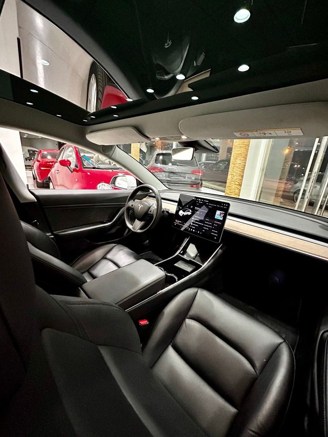 Tesla Model 3 🔋 2019 GRAN AUTONOMIA