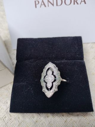 Anillo Pandora encaje vintage plata de ley.