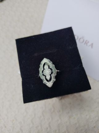 Anillo Pandora encaje vintage plata de ley.