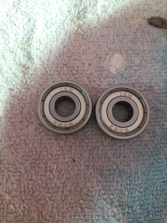 16 Rodamientos para patines eje R8.