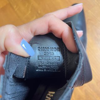 Botines cowboy piel negros de Zara