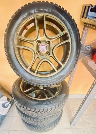 Kit 4 pneumatici + cerchi in lega