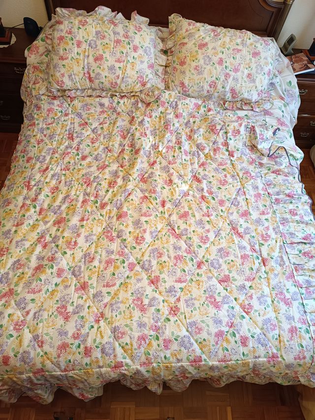 Juego de colcha y cojines a juego Rebajado