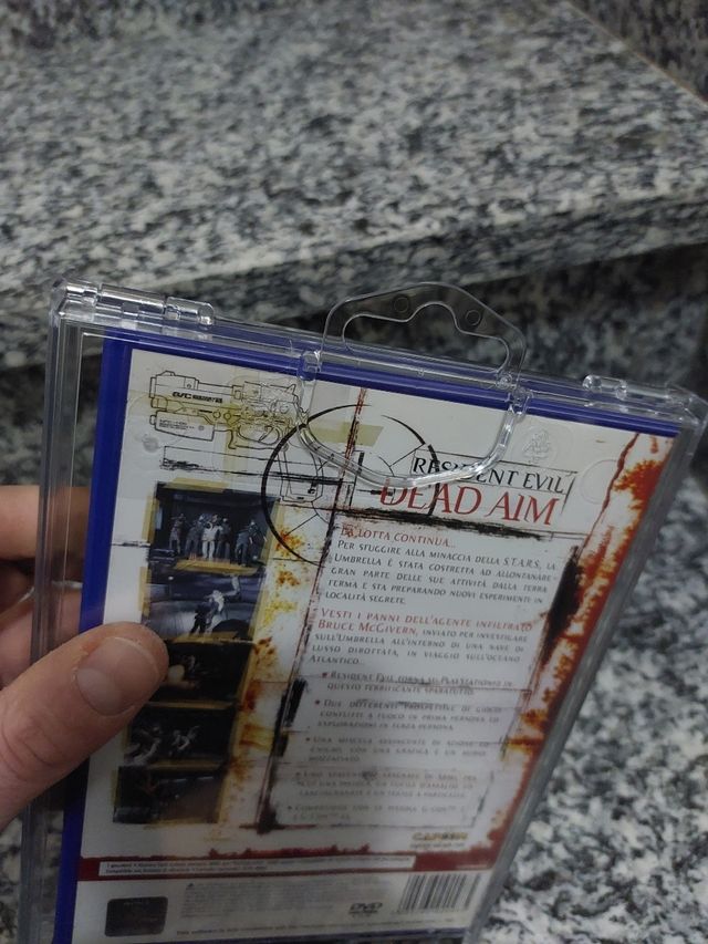 Lotto 34 Case rigidi Ps2/DVD varie