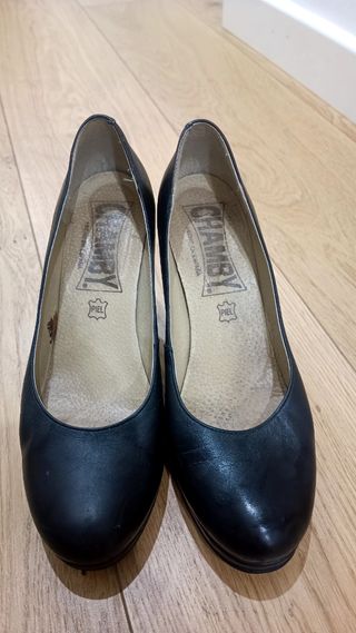 Zapatos negros tacón salon