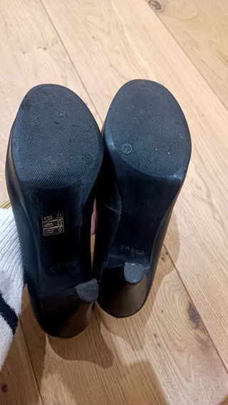 Zapatos negros tacón salon