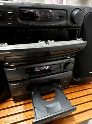 Equipo de musica AIWA, doble platina, CD