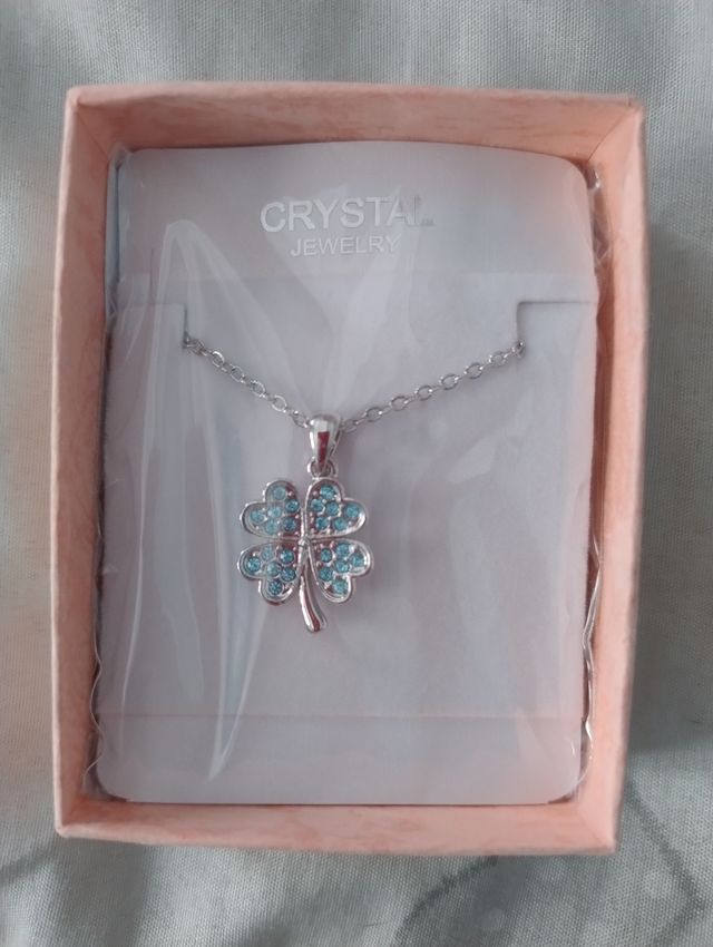 Collana quadrifoglio azzurra