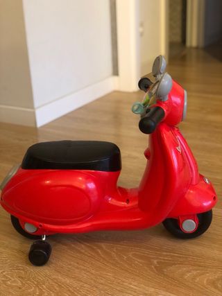 Moto correpasillos Vespa Chicco