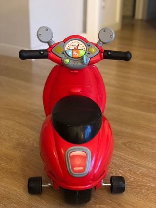 Moto correpasillos Vespa Chicco