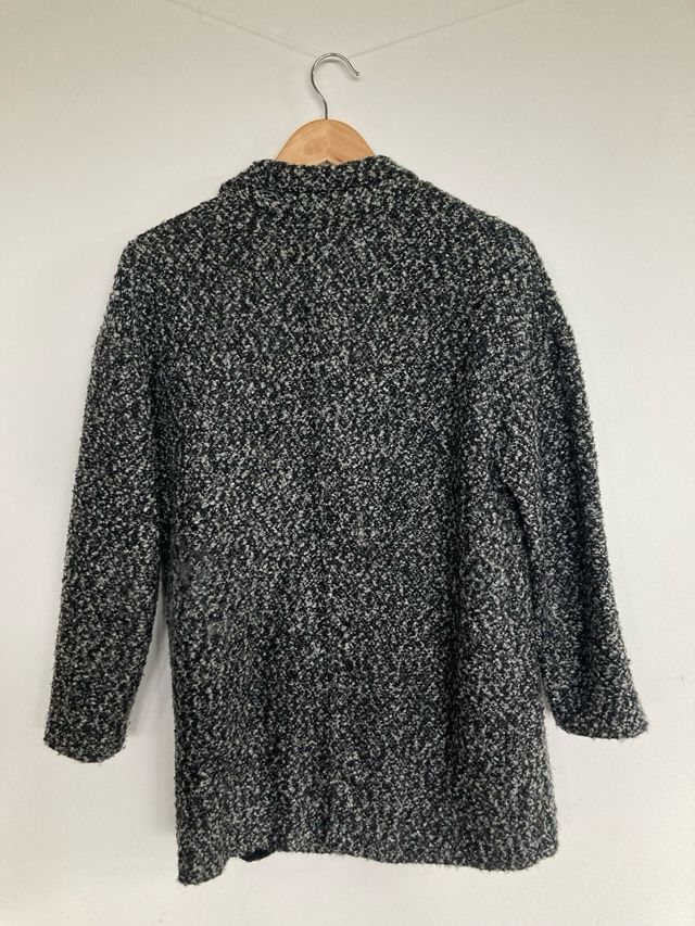 Chaqueta de punto jaspeada, Sfera