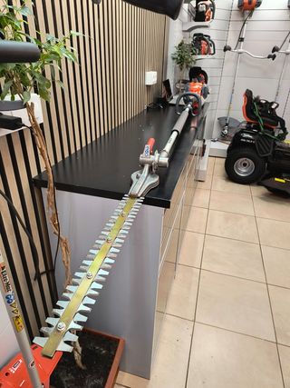 Cortasetos altura óleo-Mac BC241HL Stihl Husqvarna
