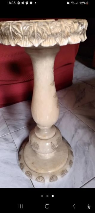CENICERO MARMOL CON PIE.