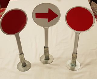 vendo attrezzi sportiri per Pallacenestro