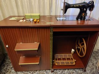 Maquina de coser Alfa