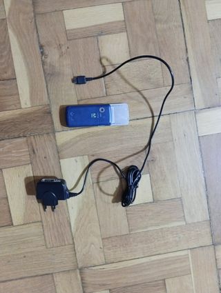 Teléfono LG KP265 antiguo