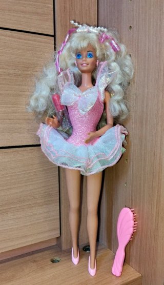 Barbie pretty Surprise 1991