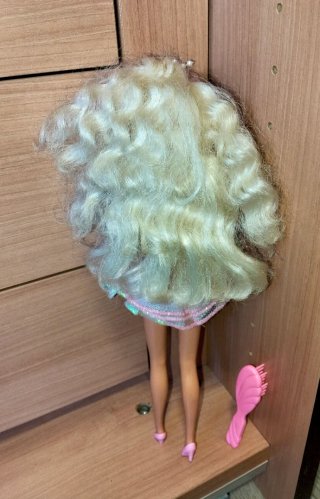 Barbie pretty Surprise 1991