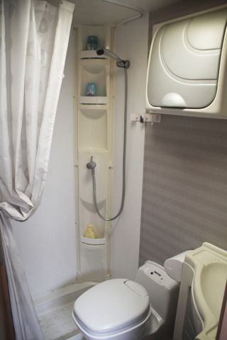 AUTOCARAVANA PERFILADA MOOVEO (PILOTE)