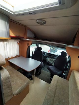 AUTOCARAVANA PERFILADA MOOVEO (PILOTE)