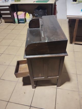 Escritorio antiguo