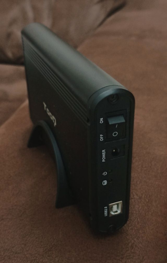 Custodia esterna Tooq e disco rigido da 3'5" da 500 Gb