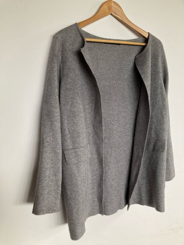 Jersey gris abierto, Sfera