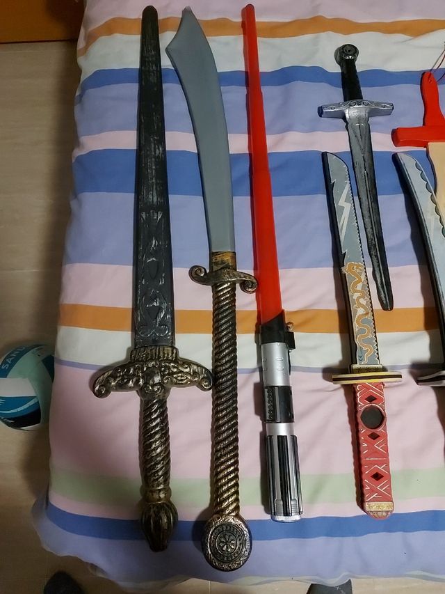 Espadas juguete