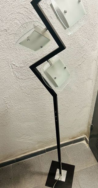 Lampara diseño de pie