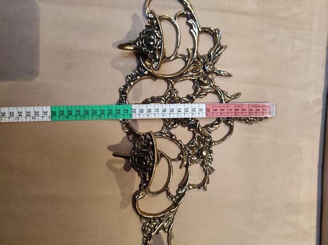 Perchero de pared de bronce