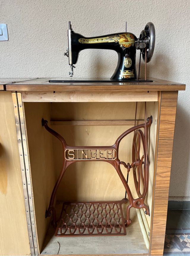 MAQUINA DE COSER SINGER ANTIGUA
