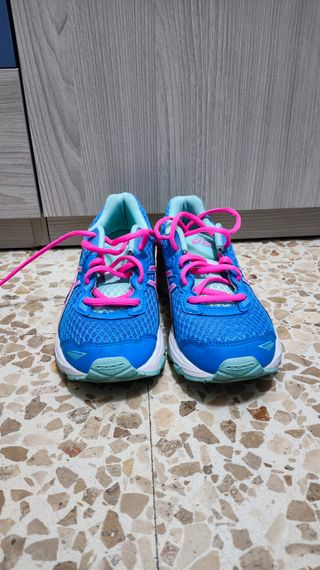 Zapatillas Asics de running casi nuevas
