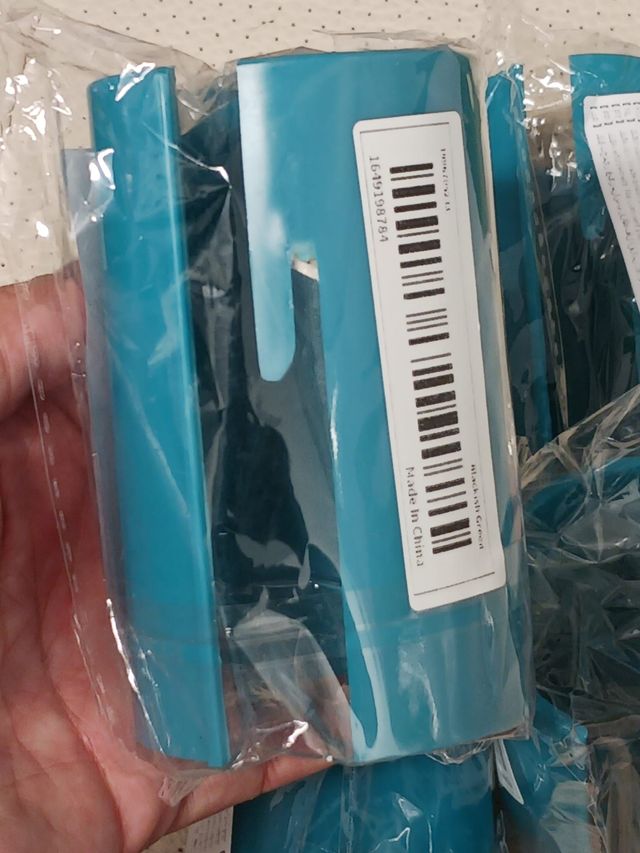 Cortador de papel de regalo p/ rollos