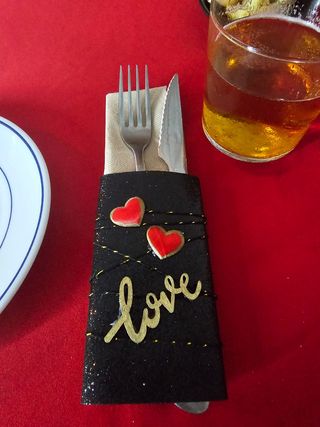 Decoración para mesa-cubiertos amor love