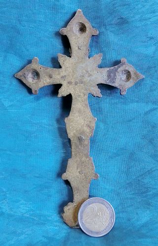 ANTIGUO CRUCIFIJO ALTAR CRISTO CALAVERA BRONCE