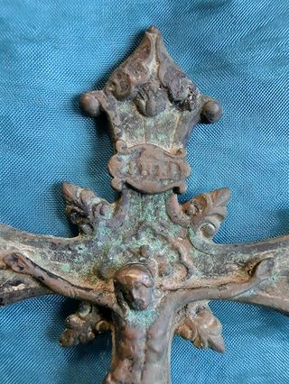 ANTIGUO CRUCIFIJO ALTAR CRISTO CALAVERA BRONCE